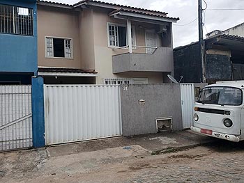 Casa em leilão - Rual Manoel Baptista de Carvalho, 21 - Macaé/RJ - Banco Santander Brasil S/A | Z24692LOTE025