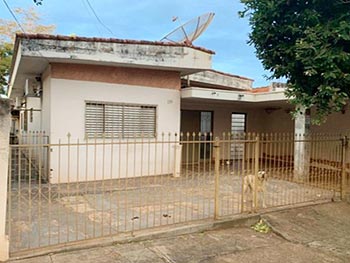 Casa em leilão - Rua Bahia, 159 - Estrela D'oeste/SP - Banco Santander Brasil S/A | Z24860LOTE016
