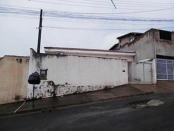 Casa em leilão - Rua Cuba, 25 - Sumaré/SP - Banco Santander Brasil S/A | Z24860LOTE005