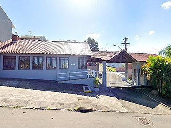 Casa em leilão - Avenida Altos do Santa Rita, 441 - Porto Alegre/RS - Banco Santander Brasil S/A | Z25081LOTE027