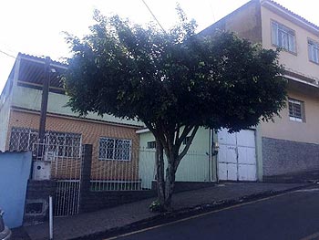 Casa em leilão - Rua Cruzeiro do Sul, 317 - Volta Redonda/RJ - Banco Santander Brasil S/A | Z25081LOTE013