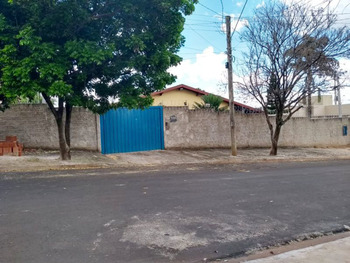 Casa em leilão - Rua Antônia Brasília da Conceição Zumiani, 5-20 - Bauru/SP - Banco Santander Brasil S/A | Z25389LOTE001