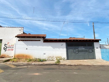Casa em leilão - Rua Carlos Rauter, 293 - Leme/SP - Banco Santander Brasil S/A | Z25389LOTE015