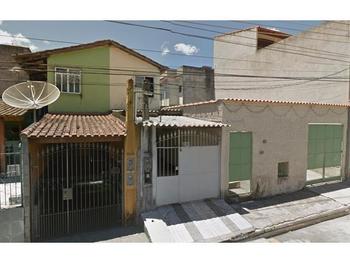 Casa em leilão - Rua Mil e Trinta e Oito, 6 - Volta Redonda/RJ - Itaú Unibanco S/A | Z25452LOTE002