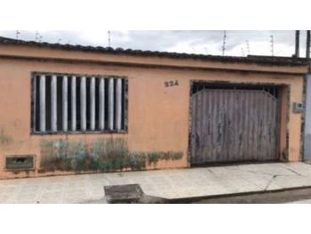 Casa em leilão - Rua Emília Marta de Jesus, 224 - Lagarto/SE - Banco Bradesco S/A | Z25948
