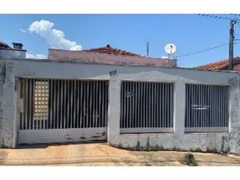 Casa em leilão - Rua Tenente José Valpassos Viana, 238 - Mogi Mirim/SP - Itaú Unibanco S/A | Z25761LOTE008