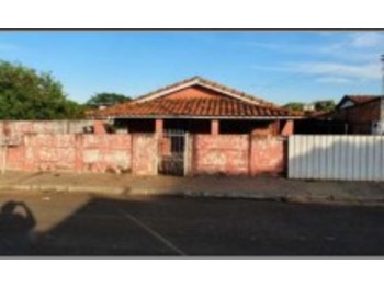 Casa em leilão - Rua Margarida da Costa Camargo, 42 - Fernando Prestes/SP - Banco Bradesco S/A | Z25980