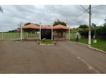 Terreno em leilão - Alameda Pitangueiras, 101 - Alfenas/MG - Banco Bradesco S/A | Z26175