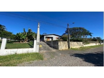 Casa em leilão - Rua Valdir Tuon, 87 - Sombrio/SC - Banco Bradesco S/A | Z25980