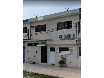 Sobrado em leilão - Rua Engenheiro Alberto Sá de Souza Varella, 583 - São Vicente/SP - Bari Companhia Hipotecária | Z26122