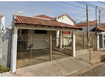 Casa em leilão - Rua Newton Prado, 4-25 - Bauru/SP - Tribunal de Justiça do Estado de São Paulo | Z26571