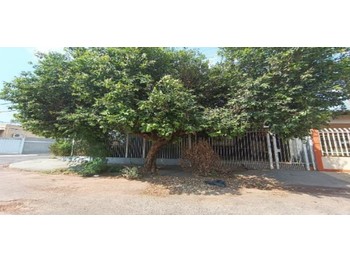Casa em leilão - Rua Vinte e Sete, 68 - Cuiabá/MT - Banco Bradesco S/A | Z26436