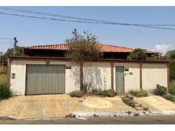 Casa em leilão - Rua R-2, s/nº  - Bela Vista de Goiás/GO - Banco Bradesco S/A | Z26637