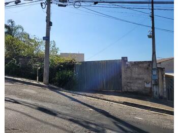 Casa em leilão - Rua Alice Garrido, 231 - Valinhos/SP - Banco Santander Brasil S/A | Z26662