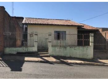 Casa em leilão - Rua Wail José Ravanini, 216 - Cornélio Procópio/PR - Banco Pan S/A | Z26859