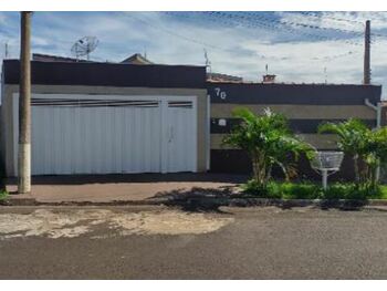 Casa em leilão - Rua Evaristo Alves Pereira, 70 - Nuporanga/SP - Banco Bradesco S/A | Z26999