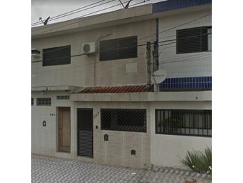Sobrado em leilão - Rua Alberto Sá de Souza Varella, 583 - São Vicente/SP - Bari Companhia Hipotecária | Z27084