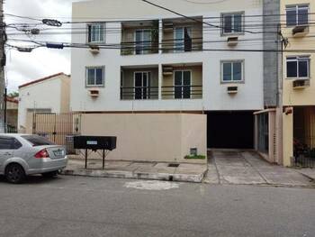 Apartamento em leilão - Rua Gonçalves Dias, 180 - Campos Dos Goytacazes/RJ - Banco Santander Brasil S/A | Z27289