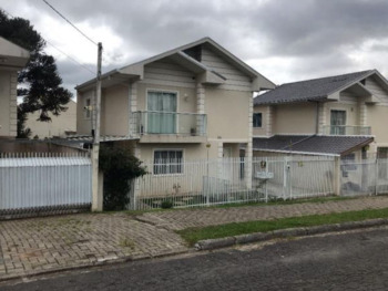 Casa em leilão - Rua Rio Araguari, 811 - Curitiba/PR - Banco Santander Brasil S/A | Z27480