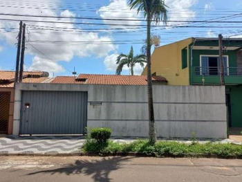 Casa em leilão - Rua Maurício Coelho Lima, 88 - Londrina/PR - Banco Bradesco S/A | Z27681