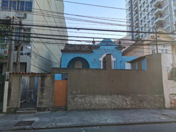 Casa em leilão - Rua Castro Alves, 65 - Rio de Janeiro/RJ - Banco Santander Brasil S/A | Z27697