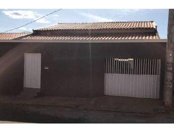 Casa em leilão - Rua João Mouro, 63 - Frutal/MG - Banco Bradesco S/A | Z27673