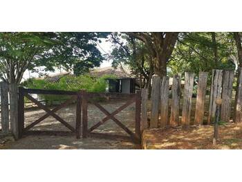 Casa em leilão - Rua das Fragatas, 305 - Capitólio/MG - Banco Santander Brasil S/A | Z27948