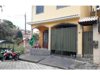 Casa em leilão - Rua Lambari, 65 - São Lourenço/MG - Itaú Unibanco S/A  | Z27974