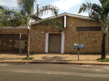 Casa em leilão - Rua Cônego Fernandes Pinheiro, 897 e 899 - Ribeirão Preto/SP - Banco Inter S/A | Z27884