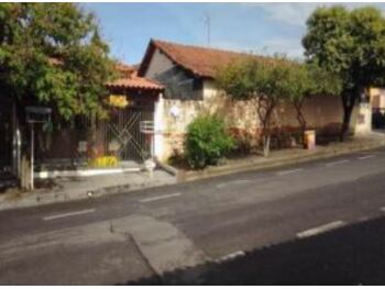 Casa em leilão - Rua Zezé Quirino, 161 - Novo Horizonte/SP - Banco Pan S/A | Z27937