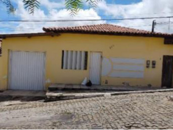 Casa em leilão - Rua Getúlio Vargas, 268 - Poções/BA - Banco Bradesco S/A | Z28211LOTE002