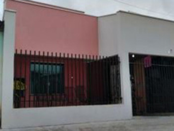 Casa em leilão - Rua José Cândido de Souza, 454 - Mandaguari/PR - Banco Bradesco S/A | Z28211LOTE021