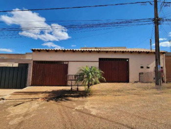 Casa em leilão - Rua João Luiz do Prado, 120/126 - Uberlândia/MG - Tribanco S/A | Z28317LOTE003