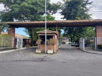 Casa em leilão - Rua Cristalina, 129 - São Gonçalo/RJ - Itaú Unibanco S/A  | Z28132