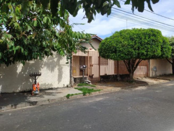 Casa em leilão - Rua Menotti Del Picchia, 81 - São José do Rio Preto/SP - Banco Pan S/A | Z28399
