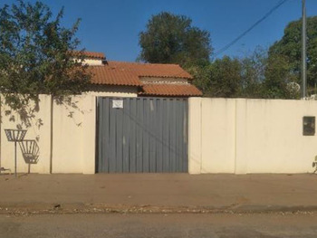 Casa em leilão - Rua Coronel João Epifânio, 1510 - Poconé/MT - Itaú Unibanco S/A  | Z28528