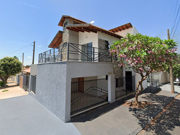 Casa em leilão - Rua Antônio Vitorino, 3096 - Votuporanga/SP - Banco Santander Brasil S/A | Z29009