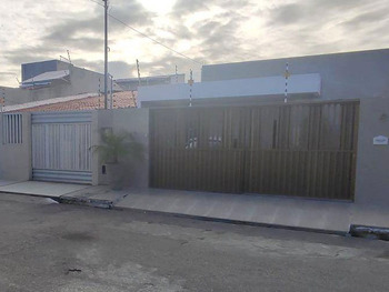 Casa em leilão - Rua Ana Cristina Matheus Silva, 06 - Aracaju/SE - Banco Santander Brasil S/A | Z29052