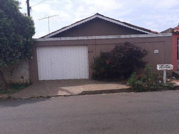 Casa em leilão - Rua Luiz Augusto Zin, 238 - Birigüi/SP - Banco Santander Brasil S/A | Z29052