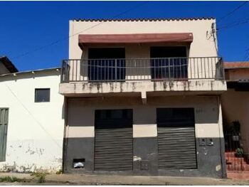 Loja em leilão - Rua Pepururé, 508-B - Araxá/MG - Banco Santander Brasil S/A | Z29035
