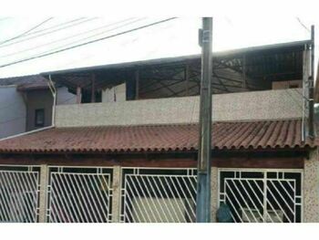 Casa em leilão - Rua Djalma Vitor dos Santos, 261 - Paula Cândido/MG - Itaú Unibanco S/A | Z29357LOTE013