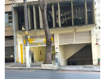 Prédio Comercial em leilão - Rua Santo Antônio, 292/294 e 300 - São Paulo/SP - Banco Santander Brasil S/A | Z29236