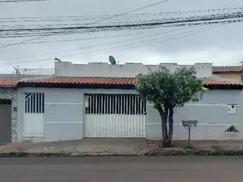 Casa em leilão - Rua Mercúrio, 107 - Uberlândia/MG - Banco Santander Brasil S/A | Z29528
