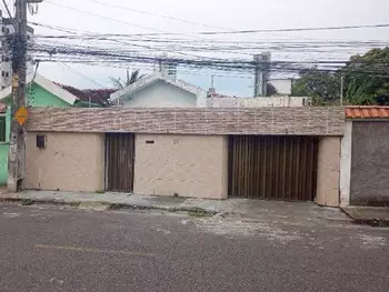 Casa em leilão - Rua Padre Capistrano, 184 - Recife/PE - Banco Santander Brasil S/A | Z29528