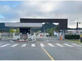 Casa em leilão - Avenida Paulo Roberto Vidal, 2490 - Palhoça/SC - Banco Santander Brasil S/A | Z29528