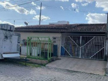 Casa em leilão - Rua Bahia, 178 - Feira de Santana/BA - Banco Santander Brasil S/A | Z29745