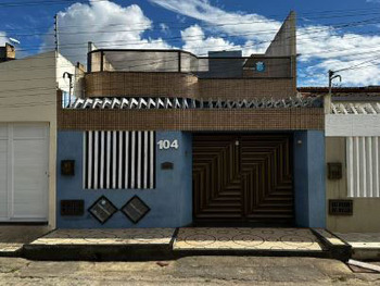 Casa em leilão - Rua Raymundo Alves de Carvalho, 104 - Lagarto/SE - Banco Santander Brasil S/A | Z29745