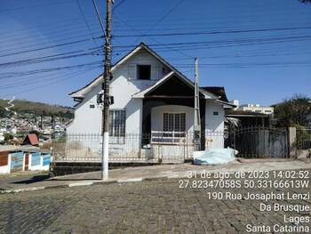 Casa em leilão - Rua Josaphat Lenzi, 190 - Lages/SC - Banco Santander Brasil S/A | Z30021LOTE186