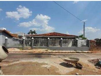 Casa em leilão - Rua Mato Grosso, 233W - Arenápolis/MT - Banco Bradesco S/A | Z29879