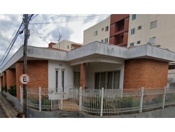 Casa em leilão - Avenida Getúlio Vargas, 4-90 - Bauru/SP - Outros Comitentes | Z30009LOTE001